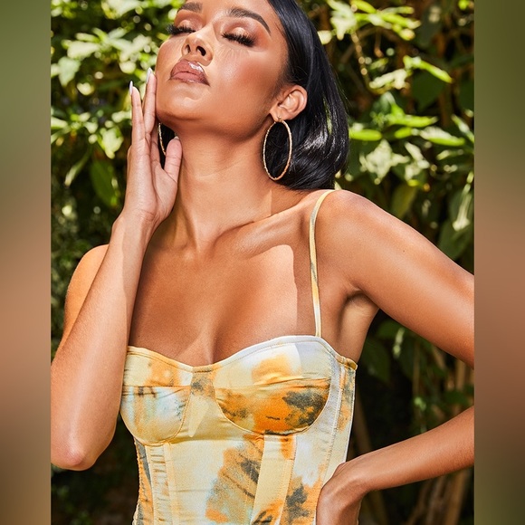 PrettyLittleThing Tops - Orange bustier corset going out crop top with boning